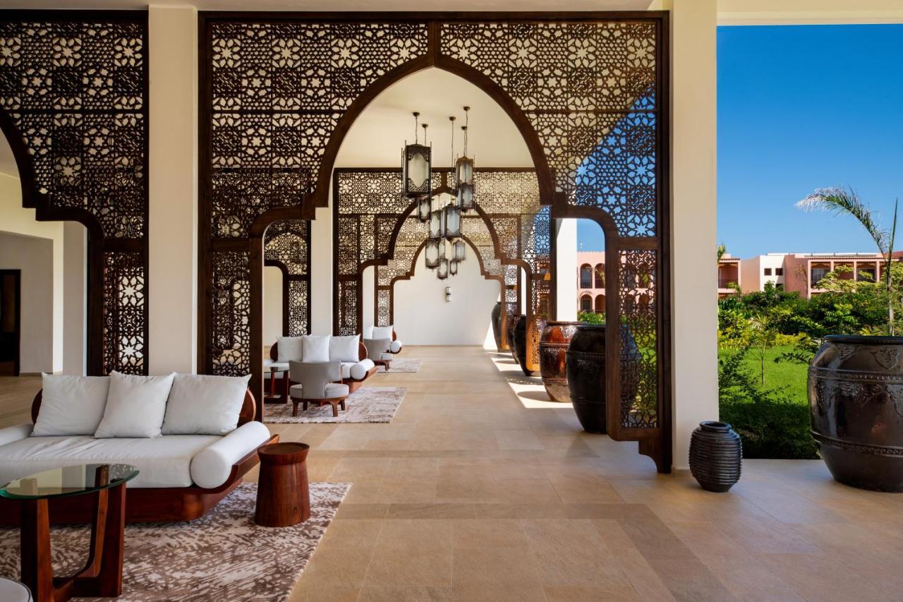 فندق The Mora Zanzibar ماتيموي المظهر الخارجي الصورة The lobby at The St Regis Marrakech
