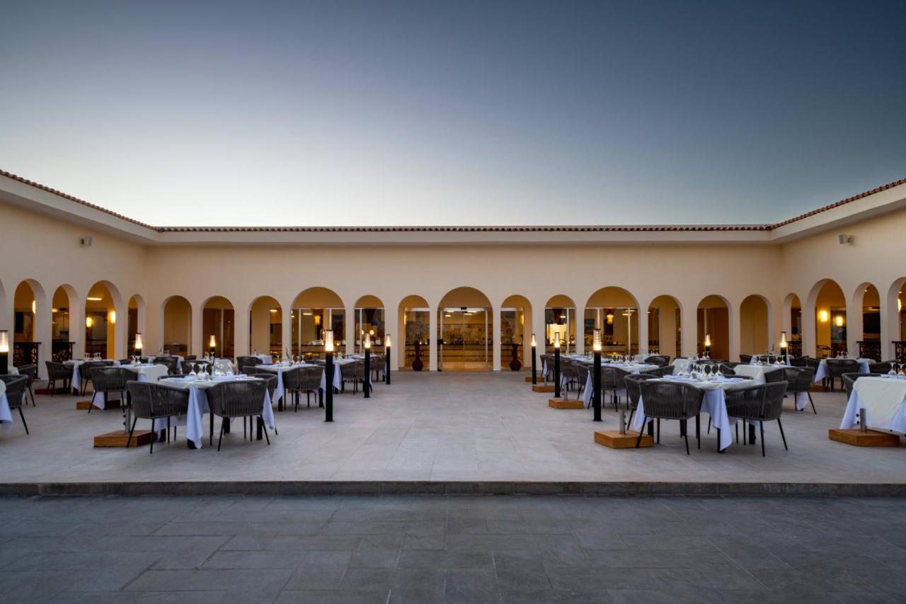 فندق The Mora Zanzibar ماتيموي المظهر الخارجي الصورة The restaurant at the hotel