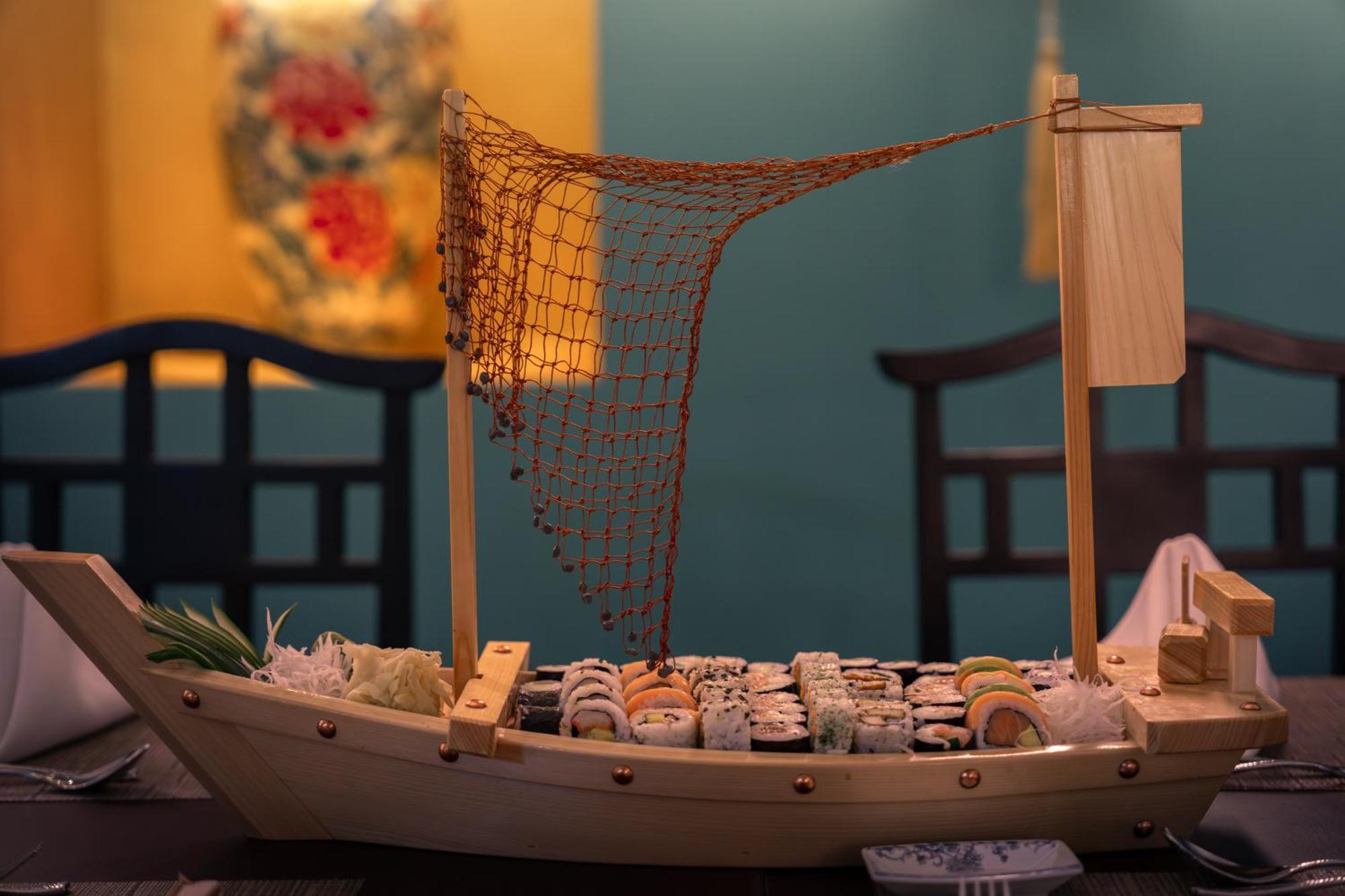 فندق The Mora Zanzibar ماتيموي المظهر الخارجي الصورة Sushi boat